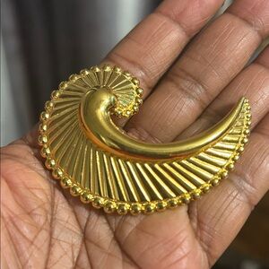 Vintage Monet Gold Radiant Brooch